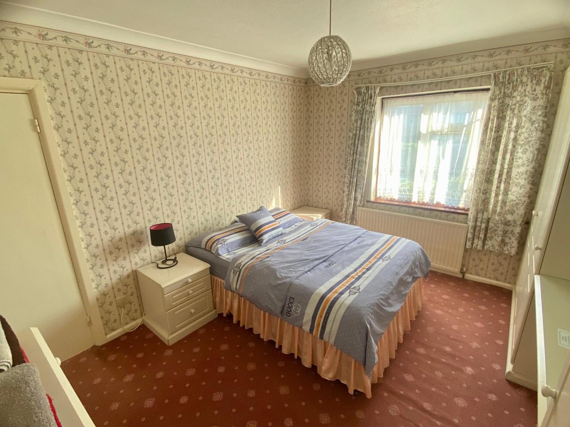 Barking London House Sleeps 12 - Parking - Train Tube - Airport Villa Exterior photo